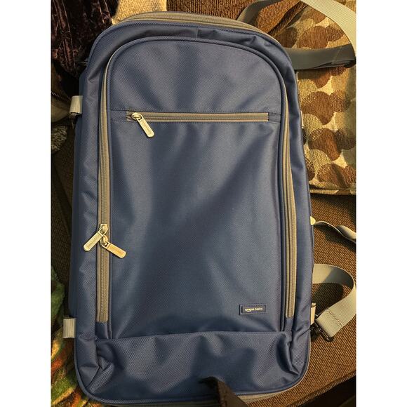 Amazon Basics Convertible Travel Backpack Carry-On Approx. 22x14x9 inches blue - Picture 5 of 14